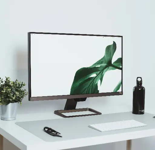 27 英寸專業辦公顯示器